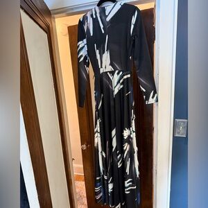 bebe Artistic Black and White Long Sleeve Dress